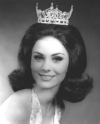 le fete de l'imagination: delta burke