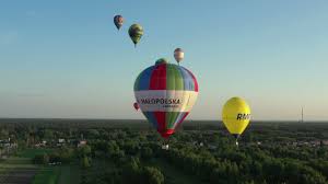 Materiały prasowe pierwszy w polsce lot balonu załogowego odbył się 10 maja 1789. Ii Balonowy Cud Nad Wisla Youtube
