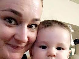 Amber Dilts's Instagram, Twitter & Facebook