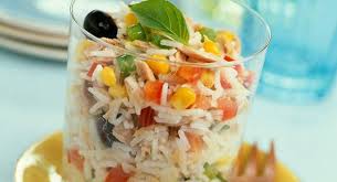 Salades De Riz Notre Selection De Recettes Faciles Et Gourmandes Salade De Riz Recette Salade De Riz Recette Facile