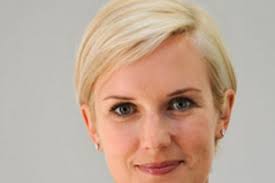 After Schwab and Betterment catch up to Wealthfront's AUM, the Palo Alto  robo pioneer makes a stunning hire