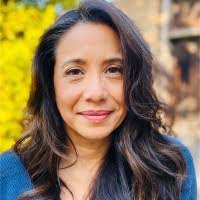 Jennifer Hollingsworth's Instagram, Twitter & Facebook