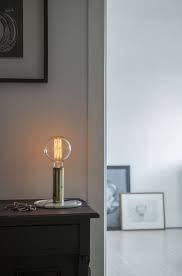 Gammelt Blir Nytt Og Superfint Elle Decoration Decoration Maison Decoration Lampe