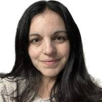 Anne Arroyo's Instagram, Twitter & Facebook