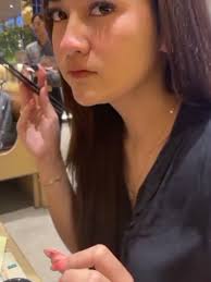 Amelia SR dan Boss Blizzard: Eksplorasi Makanan Jepang