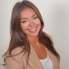 Carly Perone's Instagram, Twitter & Facebook