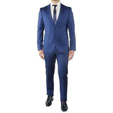 Versatile e dal lavaggio facile non può mancare all'interno del tuo guardaroba. Vestito Uomo Elegante Estivo 38d297