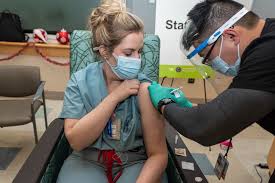 Va Palo Alto Begins First Covid 19 Vaccinations In Santa Clara County Immunizing Staff And At Risk Patients News Palo Alto Online