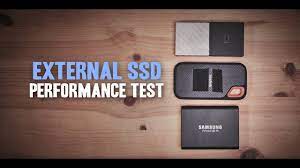 Il sandisk extreme portable ssd che sto utilizzando è costituito da una plastica soft touch blu, molto piacevole al tatto. Samsung T5 Vs Westerndigital Ssd Vs Sandisk Ssd Performance Test Youtube