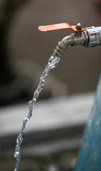 Drinking water - Wikipedia