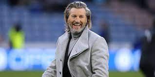 195 просмотров • 22 мая 2020 г. Robbie Savage And Danny Murphy Lose Case Against Coutts Citywire