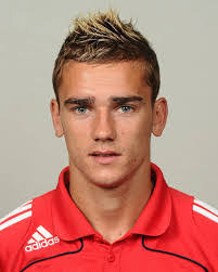 Maja Collins's Instagram, Twitter & Facebook