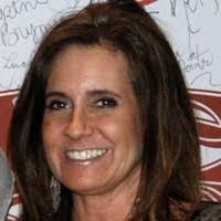 Laurie Hall's Instagram, Twitter & Facebook