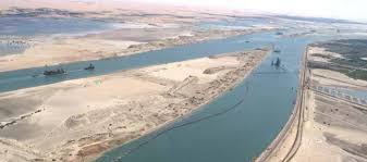 Il canale di suez (in arabo: Nel Canale Di Suez Affondano Le Ambizioni Di Abdel Fattah Al Sisi Diritti Globali