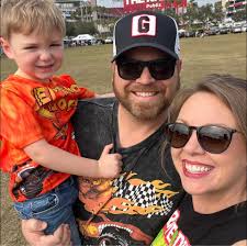 Do any of you buy the yearly cricut subscription? Is it worth it?