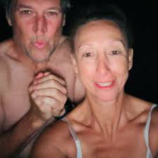 Happy birthday to my Queen... 🎂🎁🥳👑 #birthday #queen