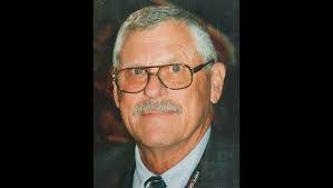 Daniel Mace's Instagram, Twitter & Facebook