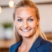 Shannon Cremeans's Instagram, Twitter & Facebook