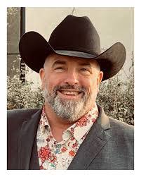 George Daye's Instagram, Twitter & Facebook