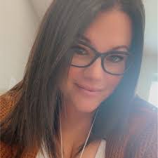 Ashley Cutler's Instagram, Twitter & Facebook