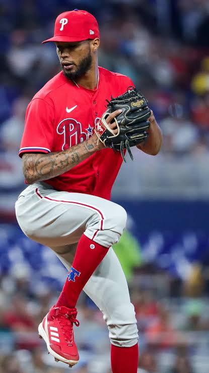 Cristopher Sánchez starts against Mets