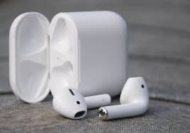 Report Airpods With Wireless Charging To Launch In Q1 Next Year Redesigned Models Arriving In 2020 Apple Headphone Apple Accessories Wireless Earbuds