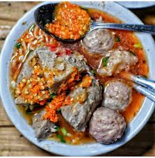 Warung mie ayam bakso hanya menjual beberapa menu di warungnya seperti bakso, mie ayam, es teh dan es jeruk. 5 Tempat Makan Bakso Di Gresik Ini Dijamin Enak Dan Murah Wajib Coba