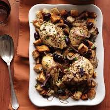 These dishes are for couples who enjoy fish, pork, chicken, or just a whole bunch of veggies. 30 Easy One Tray Oven Dinners