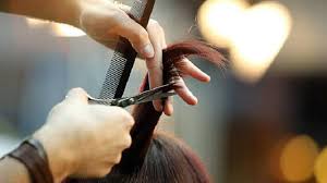 Pernahkah anda mimpi potong rambut? 5 Cara Ekstrem Potong Rambut Di Dunia Mulai Dari Pakai Api Hingga Pedang Global Liputan6 Com