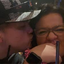 Jonathan Hall (@jonhall093)