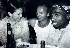 48 Pictures That Perfectly Capture The 90s Legendary Pictures Tupac Celebrity Photos