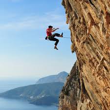Movie theaters would be wise to include dramamine along with tickets purchased for free solo. Free Solo Climbing Star Alex Honnold Falling Keith Ladzinski S Best Photograph Photography The Guardian