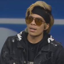 Atta halilintar juga menjajal dunia pertelevisian lokal, ia menjadi presenter atau pembawa acara di sebuah program tv bertajuk wow banget. Atta Halilintar Wikipedia