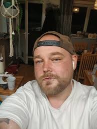 sure, benny 🧛🏻‍♀️ TVD Damonposting 🩸