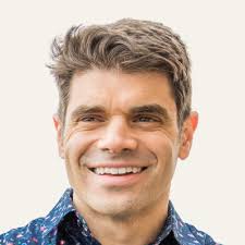 The headline says it all: "From intern to CEO: does it pay to be a company  lifer?"