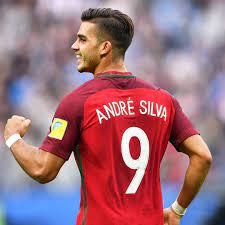 Uefa Euro 2020 Instagram Com Throwback 2017 Andresilva9 Confedcup Portugal Portugal Por Handsome Football Players Portugal Football Team Andre