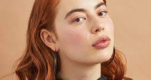 The longer the dye sits, the more time it has to stain your pretty visage. How To Get Red Hair Dye Out Of Your Hair L Oreal Paris