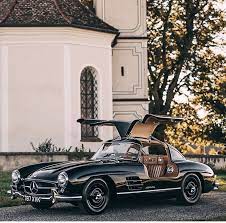 Mercedes Benz 300sl Gullwing Mercedes Benz Cars Dream Cars Daimler Benz