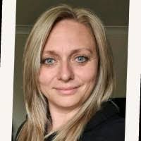 Alexa Bush's Instagram, Twitter & Facebook