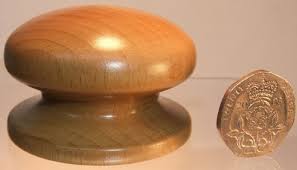 wooden kitchen cupboard knobs