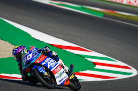 Jason dupasquier, piloto de moto3, fue trasladado a un hospital de florencia tras el accidente que sufrió en la clasificación del gp de italia en mugello. 6h58wx3wmewqam