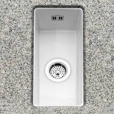 The sink is manufactured from tectonite, which is a material exclusive to franke that is resistant to stains, scratches. Butler Rose Gourmet White Ceramic Rectangular 0 5 Bowl Kitchen Sink Waste Kit 250mm X 475mm Tap Warehouse