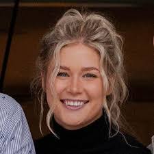 Emily Nevins's Instagram, Twitter & Facebook