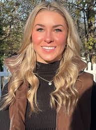 Marissa Jacob's Instagram, Twitter & Facebook