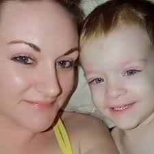 Roxy Bee Walker (@roxybee1215) • Instagram photos and videos