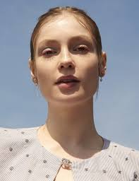 Hannah Dodd lights up the screen