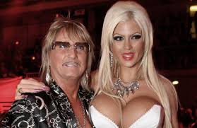 Check spelling or type a new query. Sophia Vegas Sorge Um Ihren Ex Mann