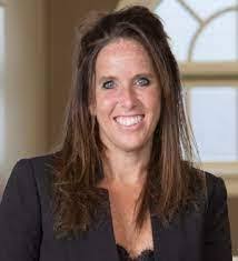 Lindsay Tipton's Instagram, Twitter & Facebook