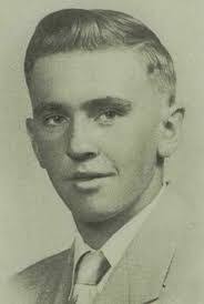 Elizabeth Bremer's Instagram, Twitter & Facebook