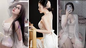 Ảnh Gái Sexy Nóng Bỏng Đốt Cháy Mọi Ánh Nhìn - BrightBolt Language Academy  English